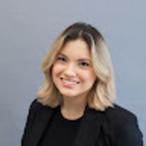 Meet your Posher, Maria fabiola